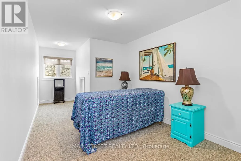 36 SAVANNAH CRESCENT