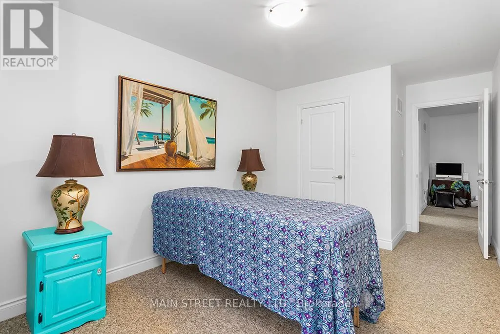 36 SAVANNAH CRESCENT