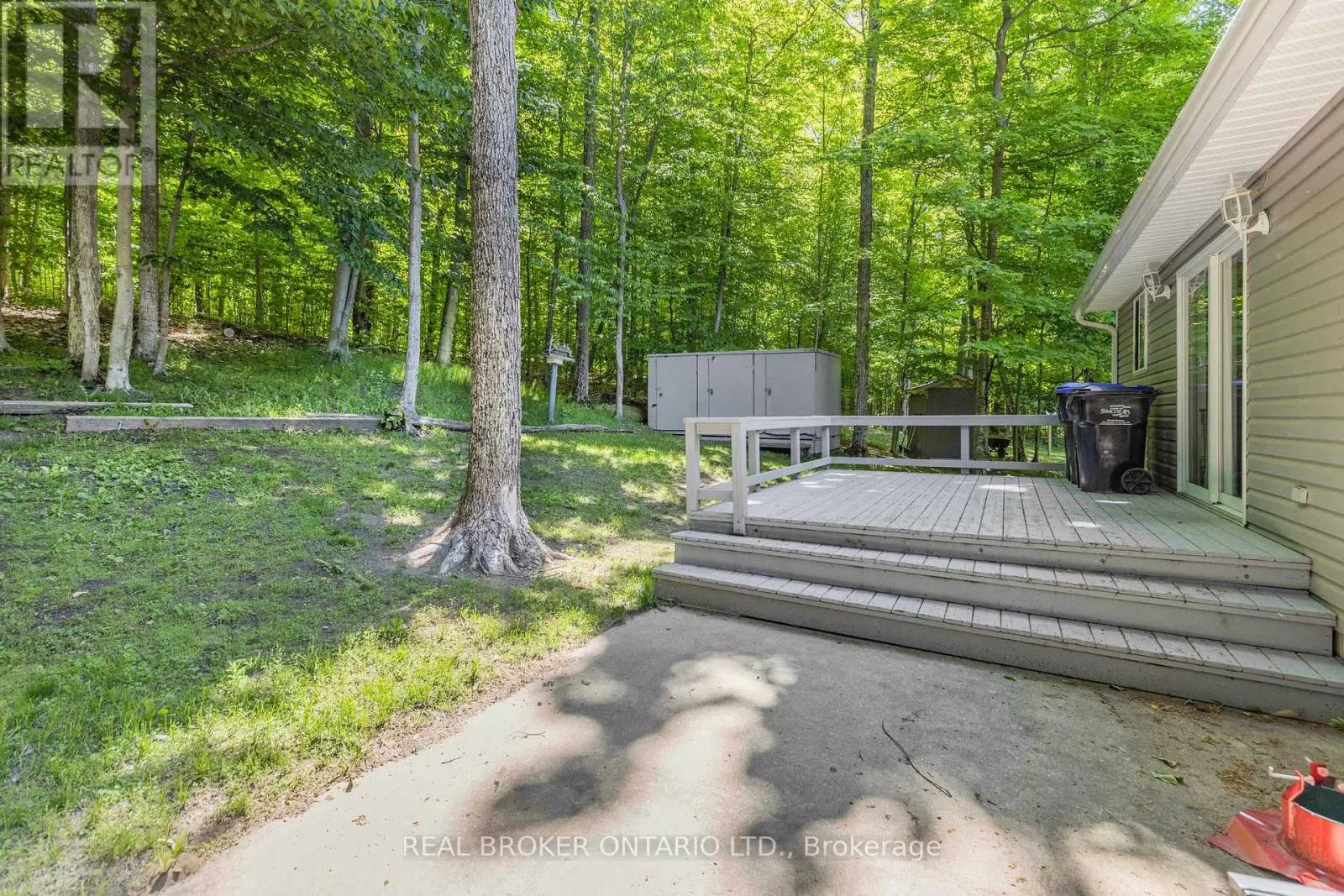 87 FARLAIN LAKE ROAD E