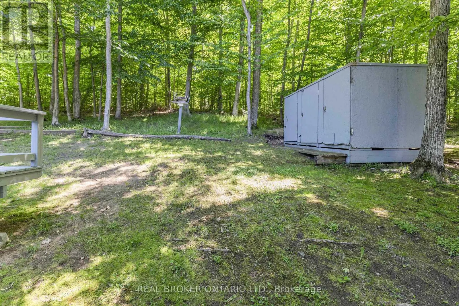 87 FARLAIN LAKE ROAD E