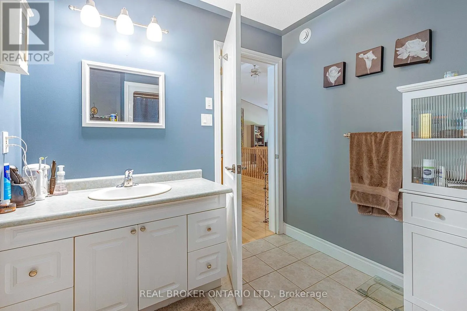 87 FARLAIN LAKE ROAD E