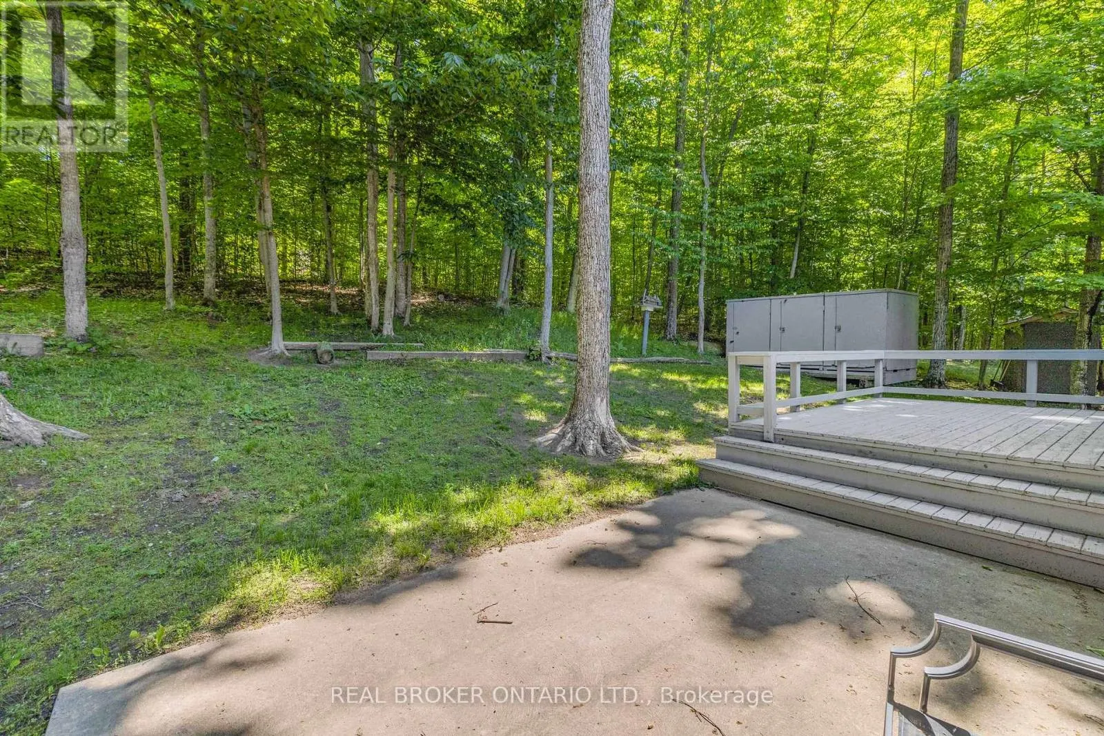87 FARLAIN LAKE ROAD E