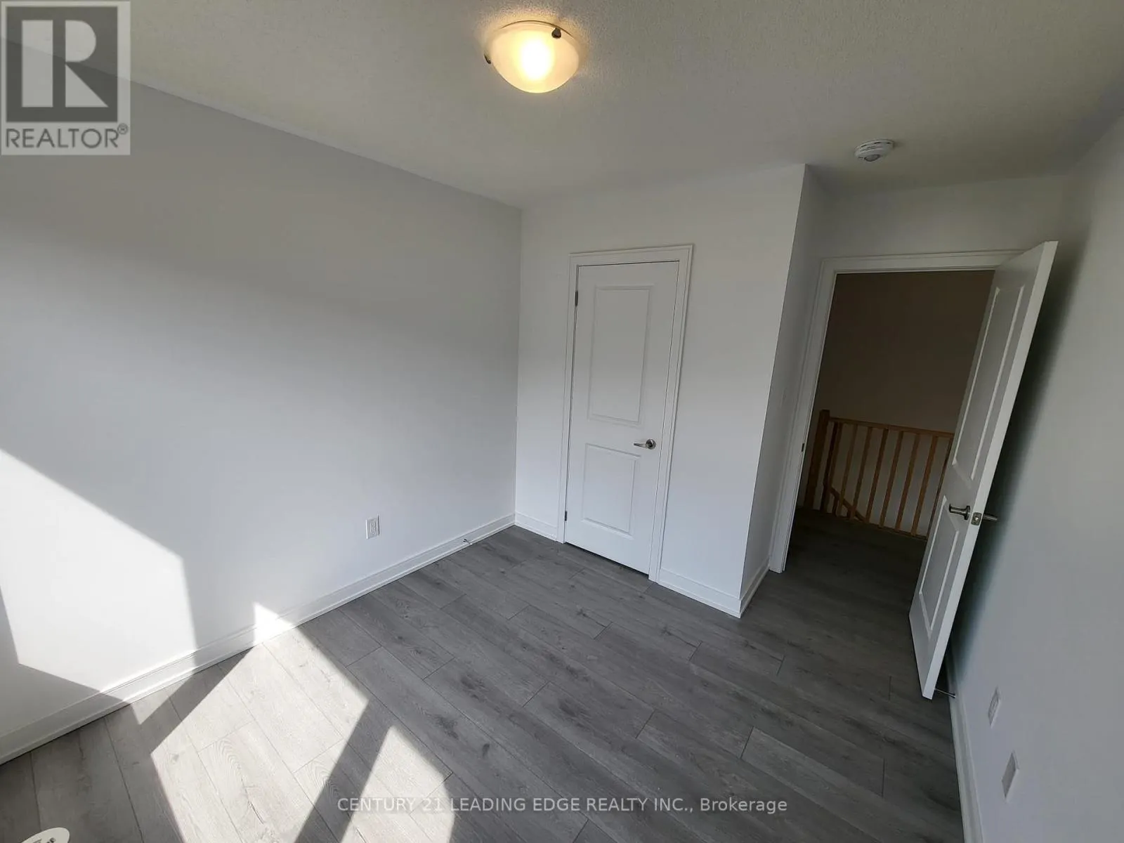 34 - 27 MAGNOLIA LANE