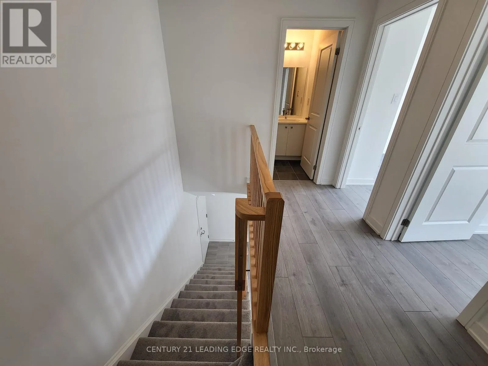 34 - 27 MAGNOLIA LANE
