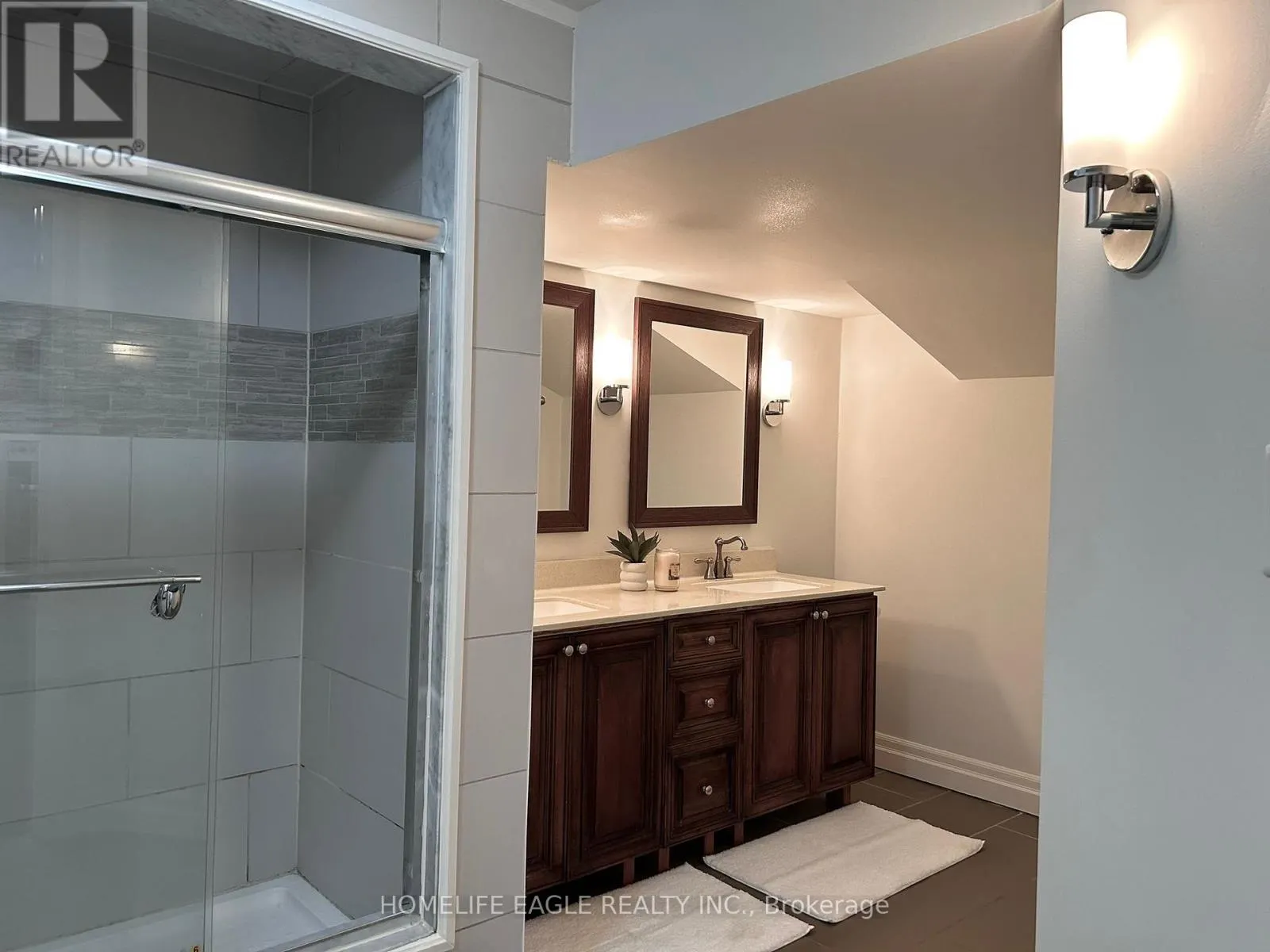 108 SUCCESSION CRESCENT