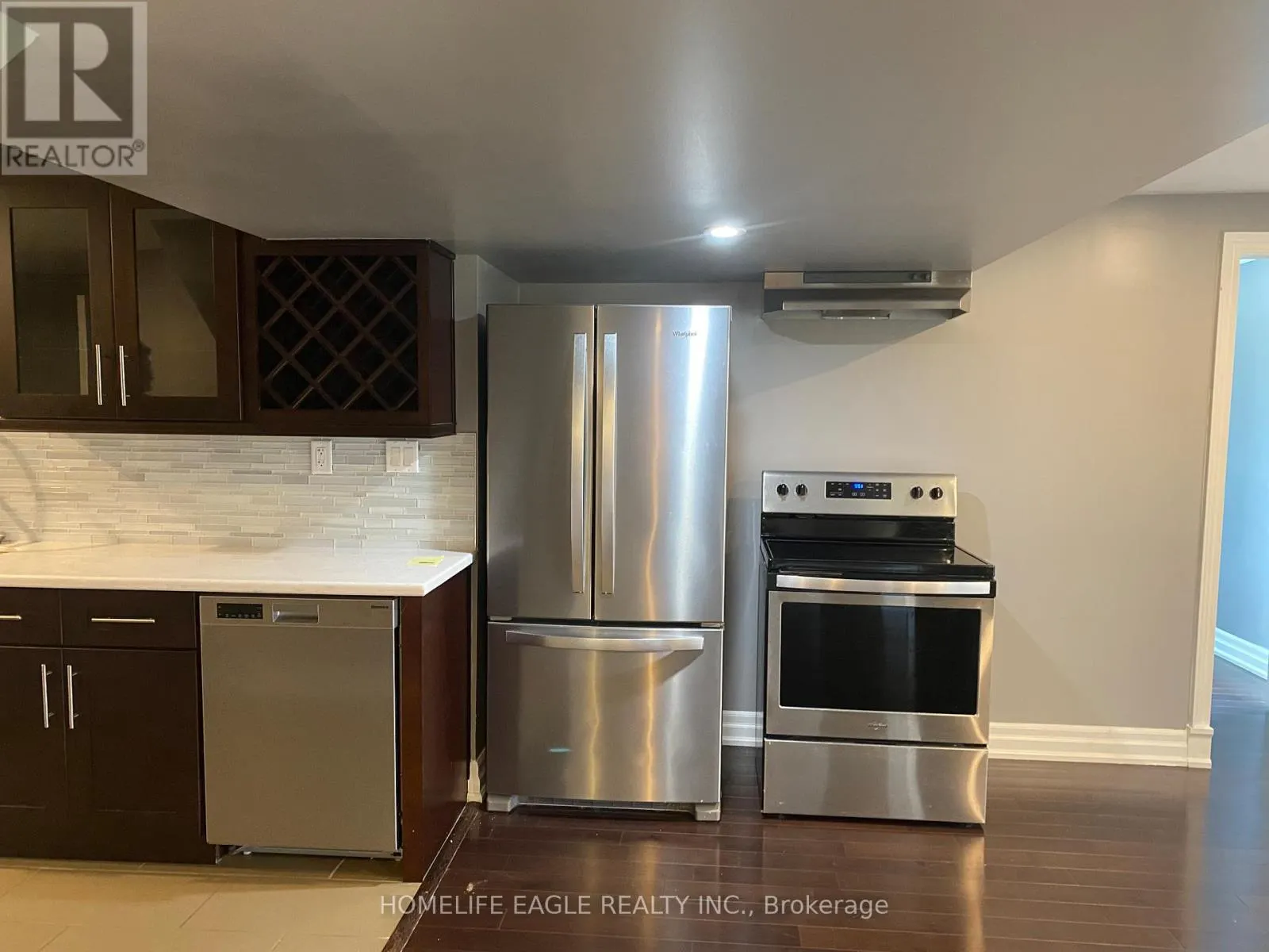 108 SUCCESSION CRESCENT