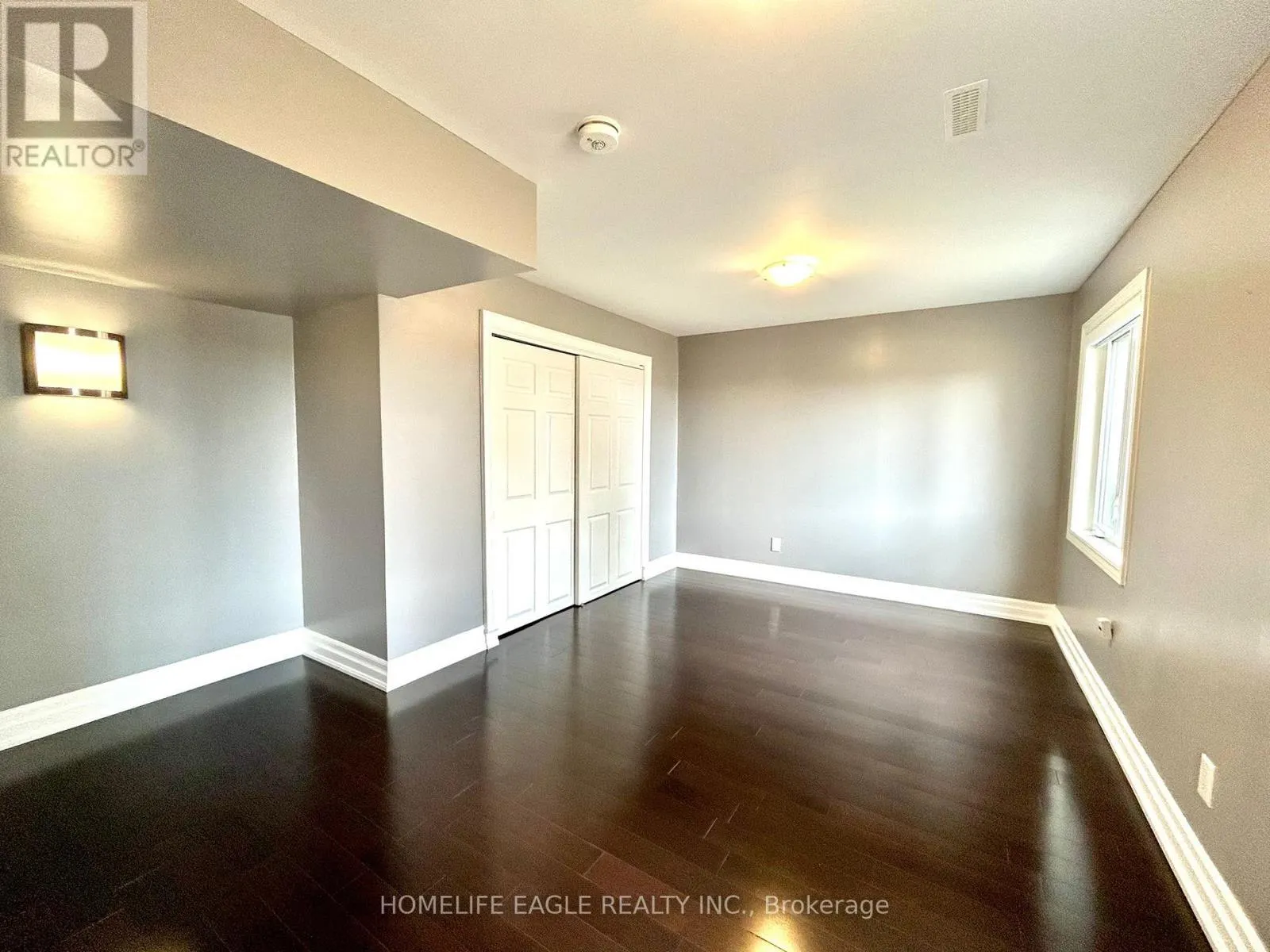 108 SUCCESSION CRESCENT