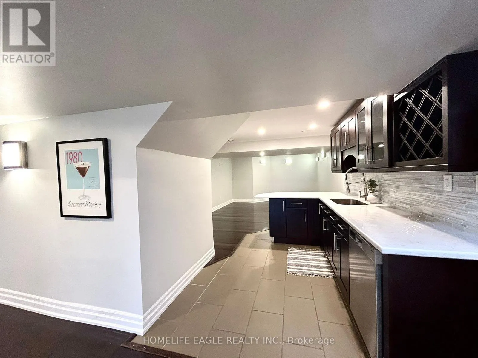 108 SUCCESSION CRESCENT