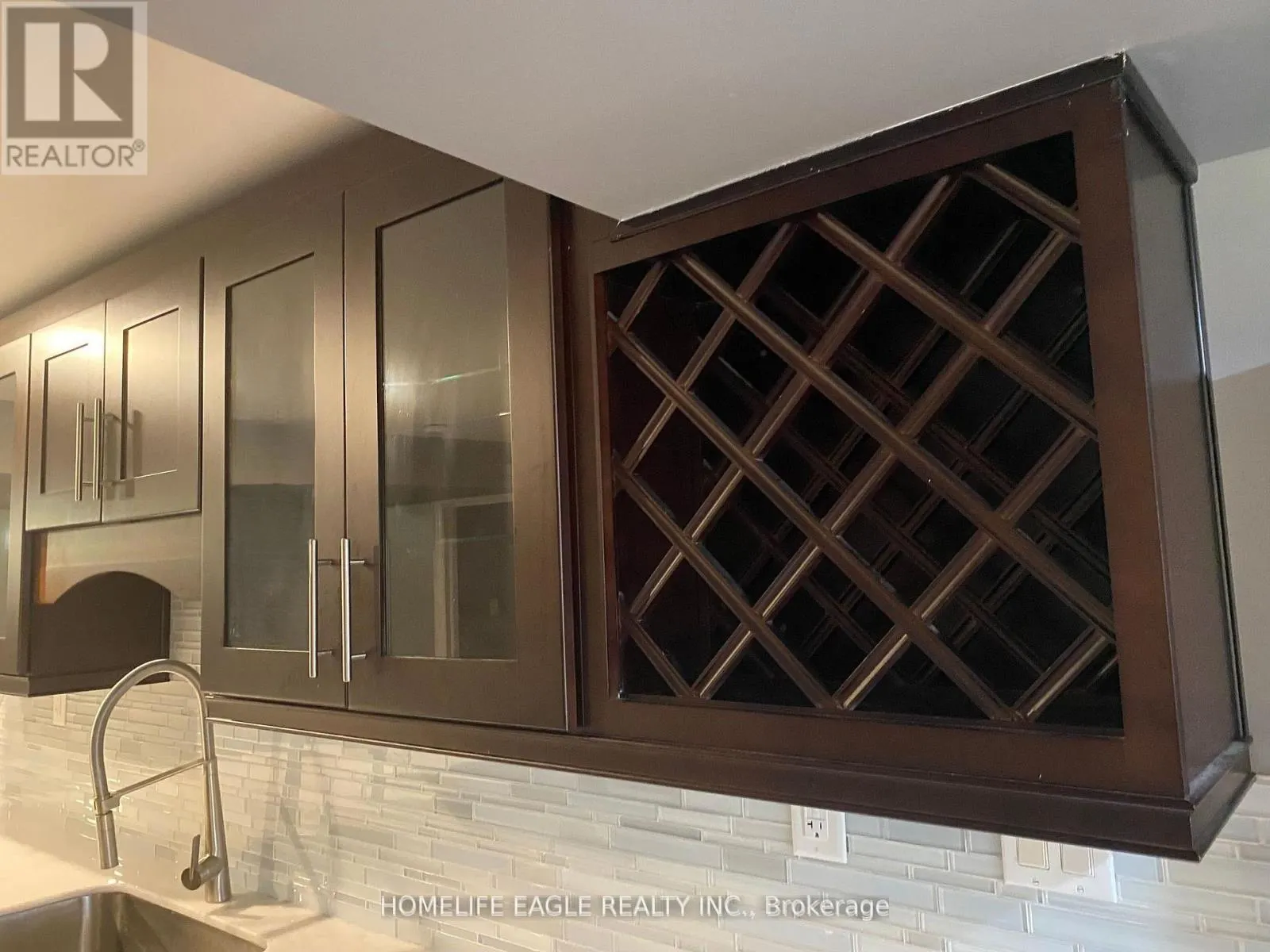 108 SUCCESSION CRESCENT