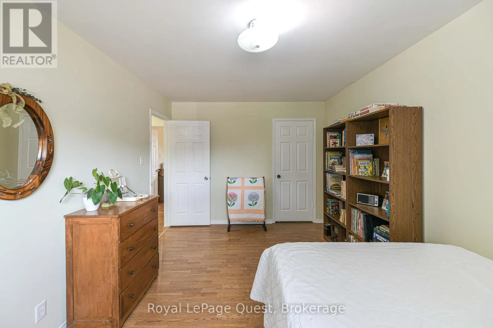 4 CHESTNUT PLACE