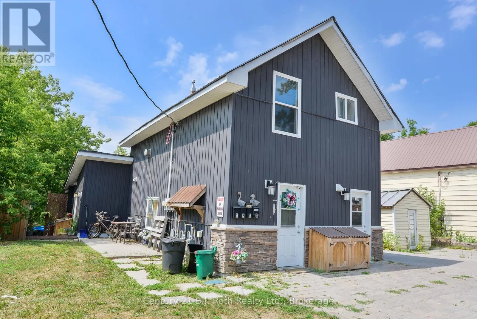 103 ALBERT STREET S