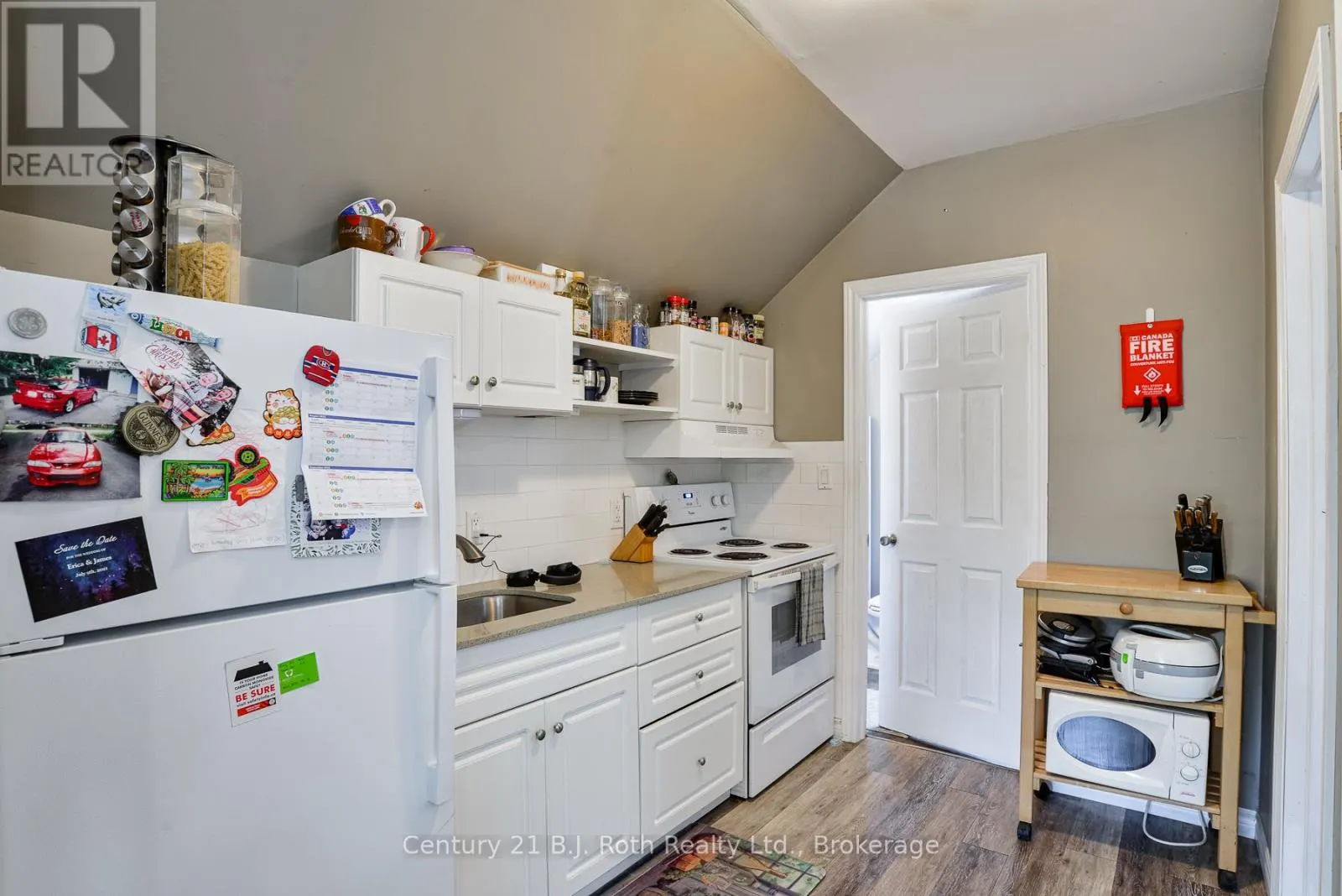 103 ALBERT STREET S