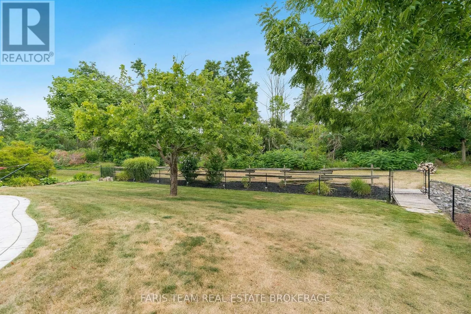 46 ELVYN CRESCENT