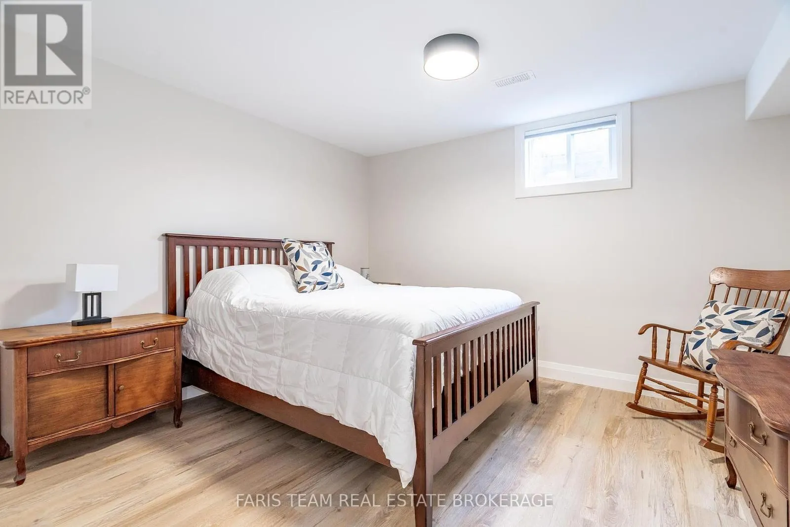 46 ELVYN CRESCENT