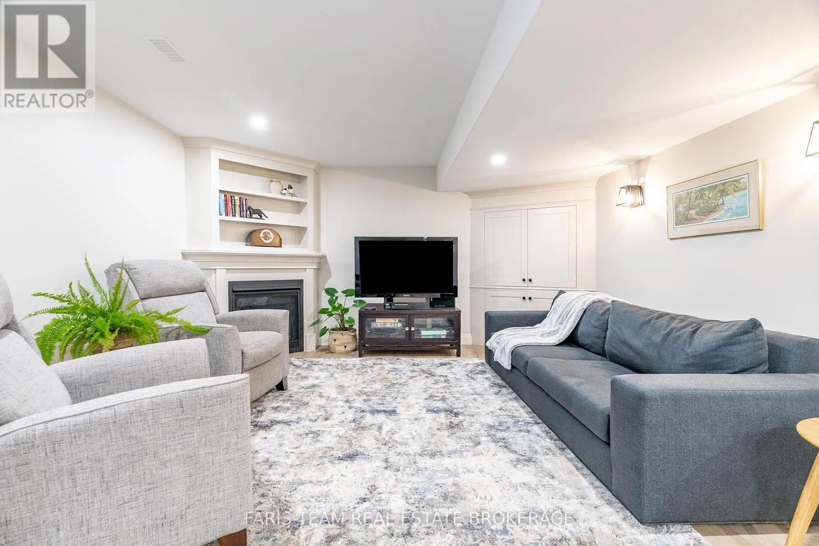 46 ELVYN CRESCENT