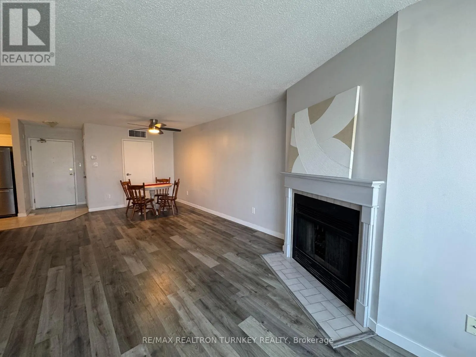 303 - 126 BELL FARM ROAD