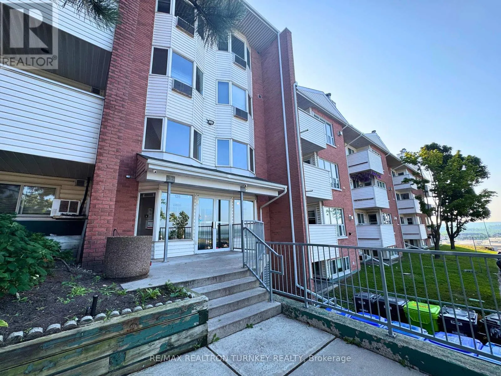 303 - 126 BELL FARM ROAD