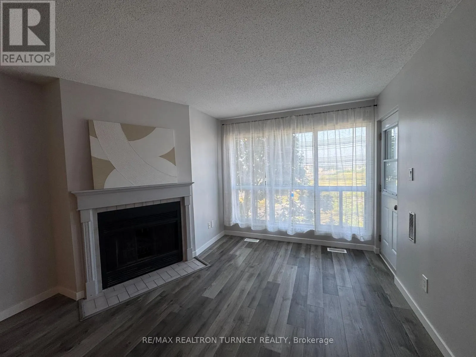 303 - 126 BELL FARM ROAD