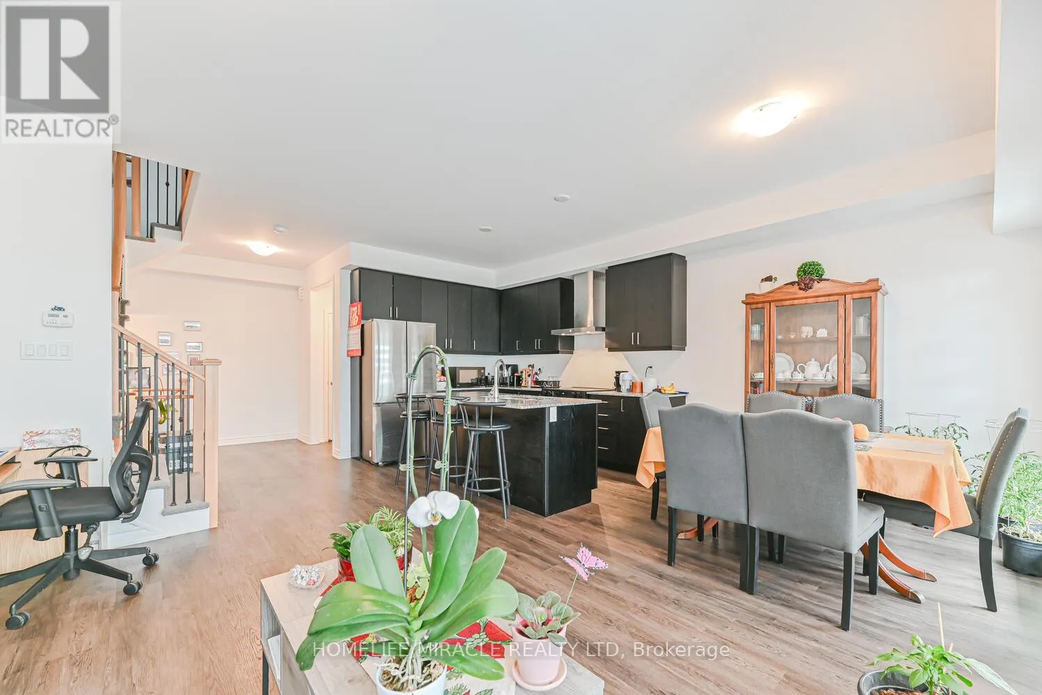 138 ELGIN STREET