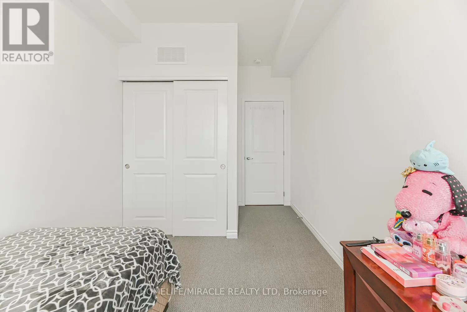 138 ELGIN STREET