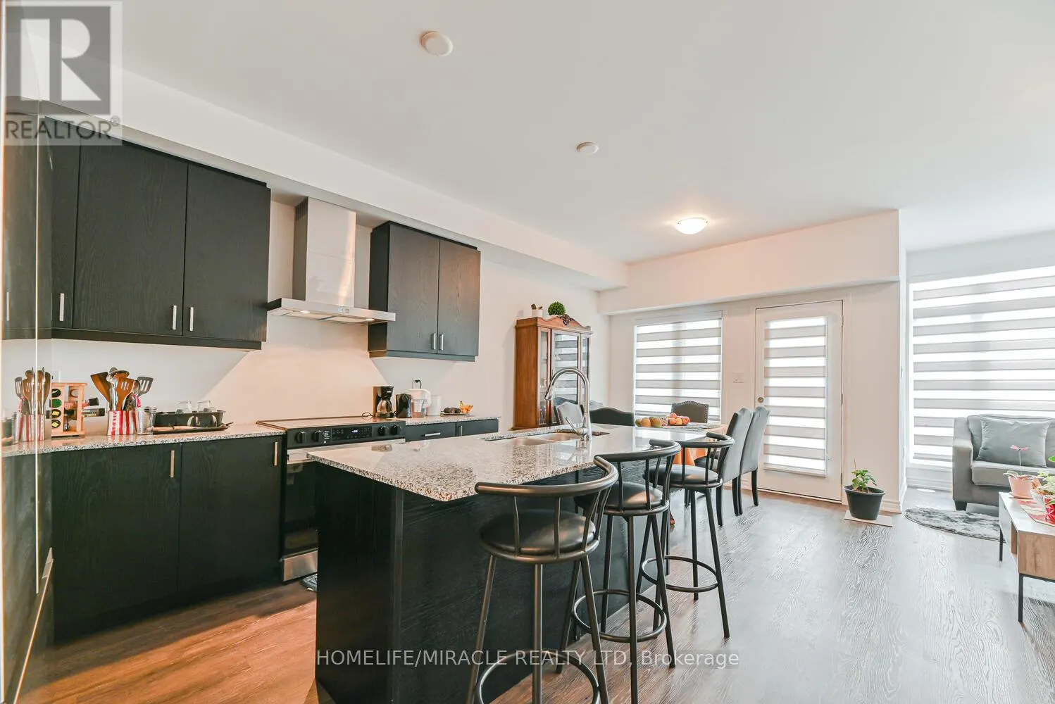 138 ELGIN STREET
