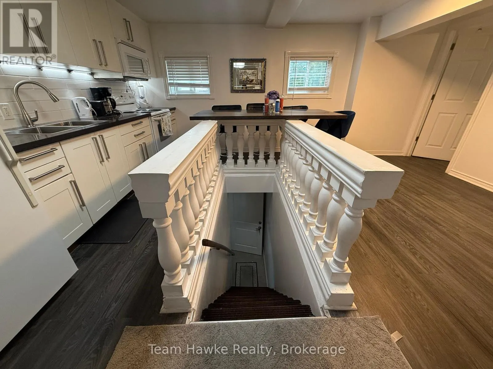 2 - 450 STURGEON BAY ROAD, #2