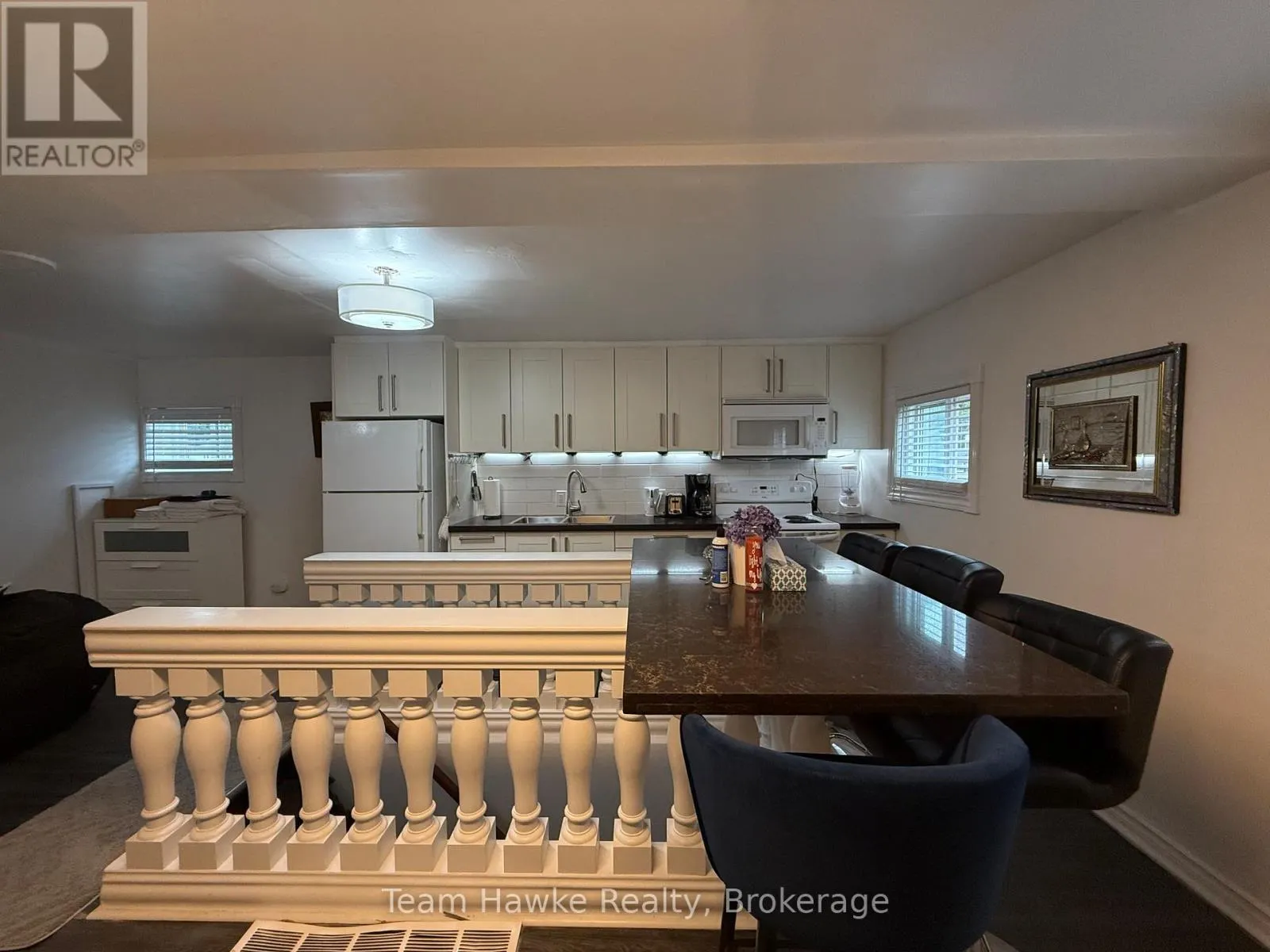 2 - 450 STURGEON BAY ROAD, #2