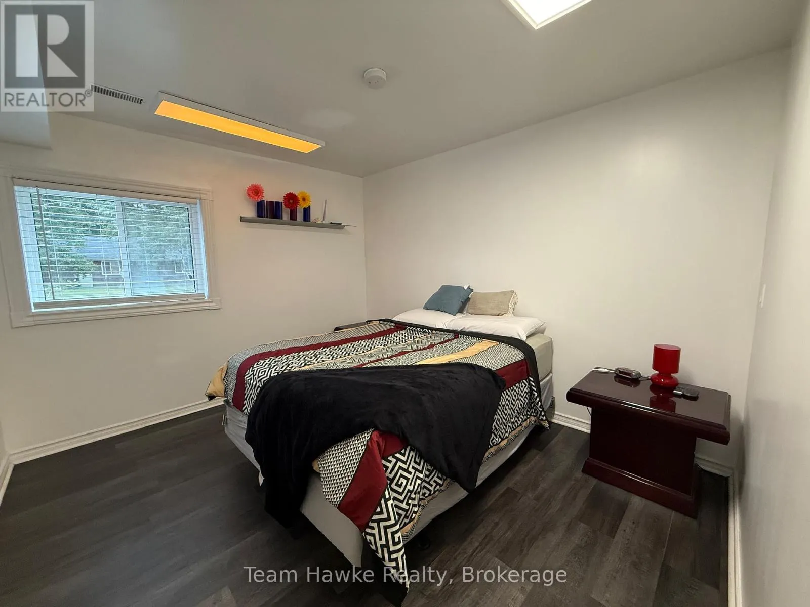 1 - 450 STURGEON BAY ROAD, #1