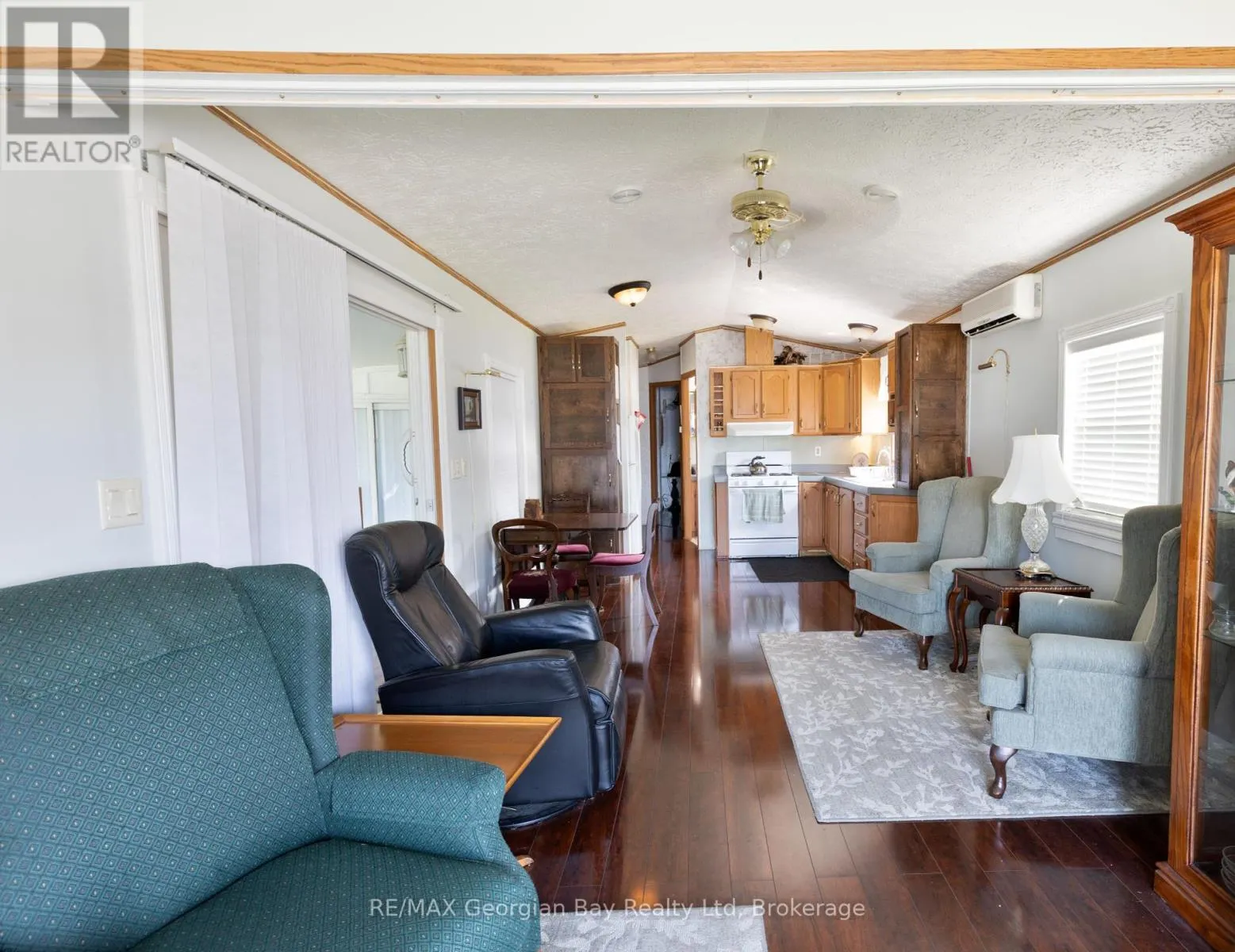 30 - 10 WINFIELD DRIVE, #30