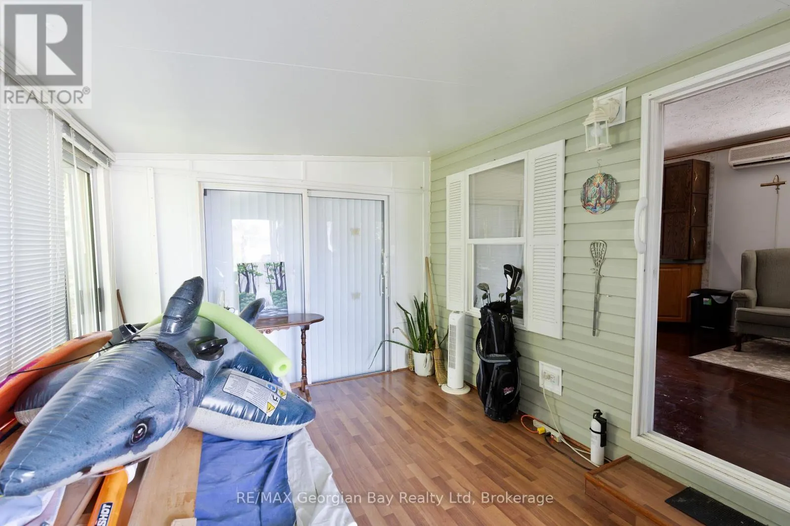 30 - 10 WINFIELD DRIVE, #30