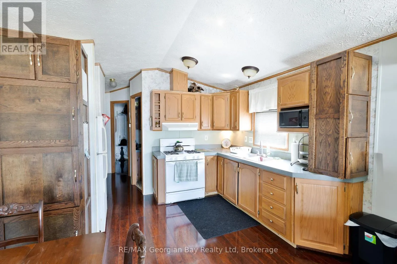 30 - 10 WINFIELD DRIVE, #30