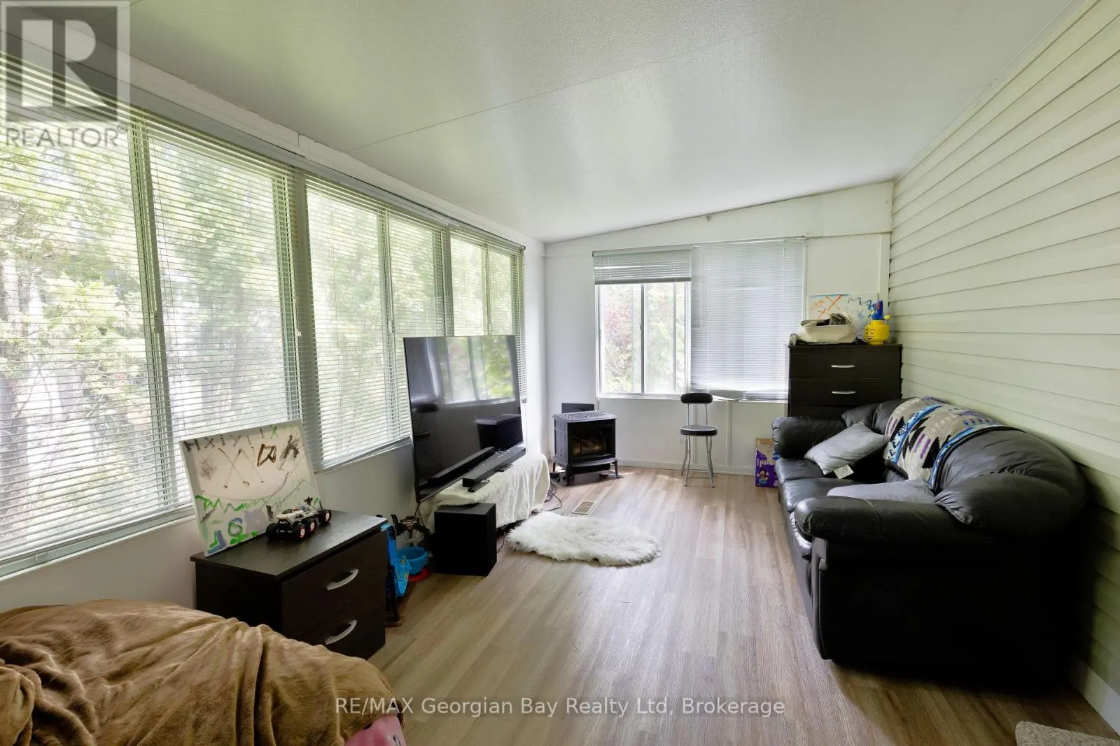 30 - 10 WINFIELD DRIVE, #30