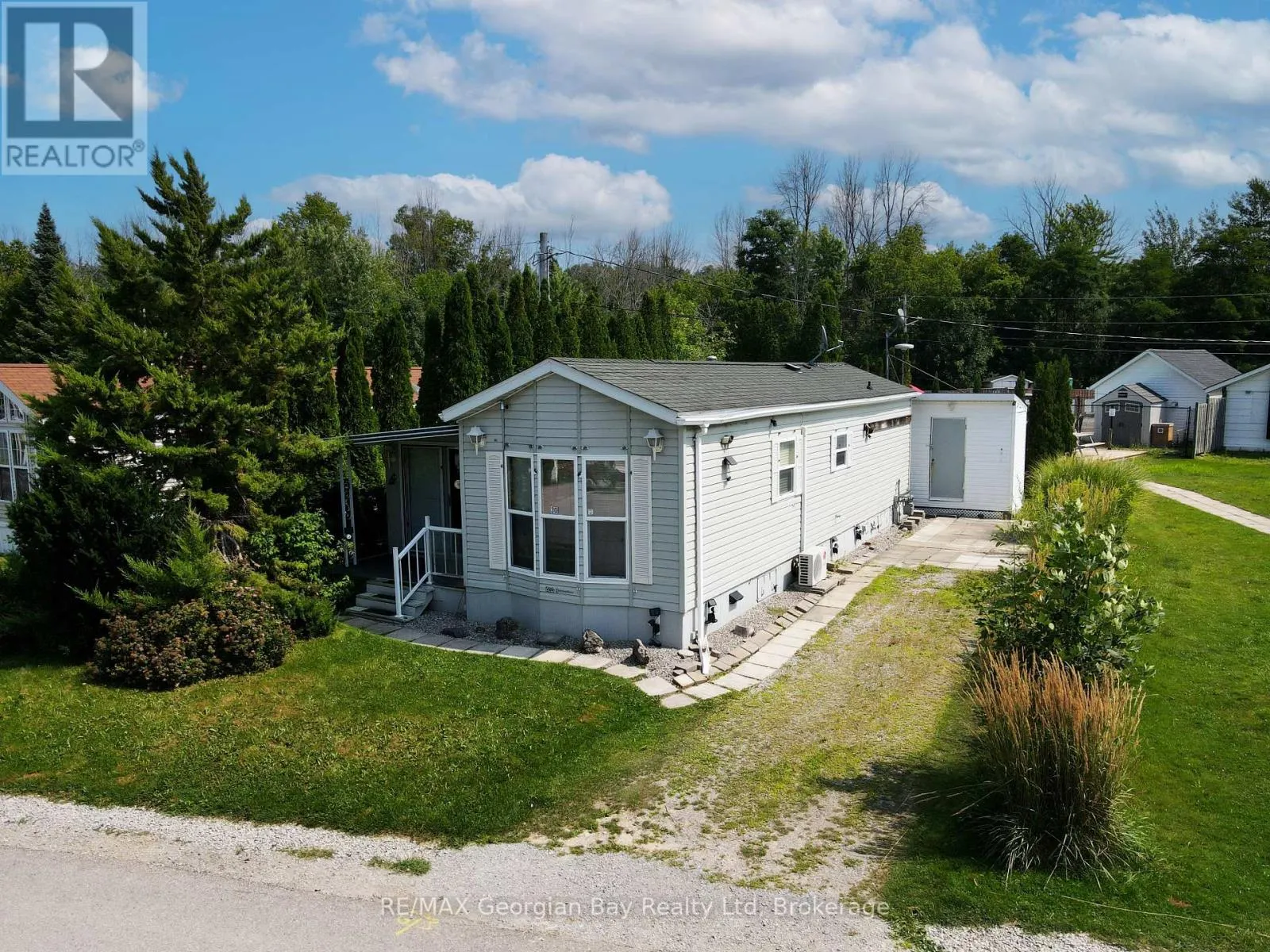 30 - 10 WINFIELD DRIVE, #30
