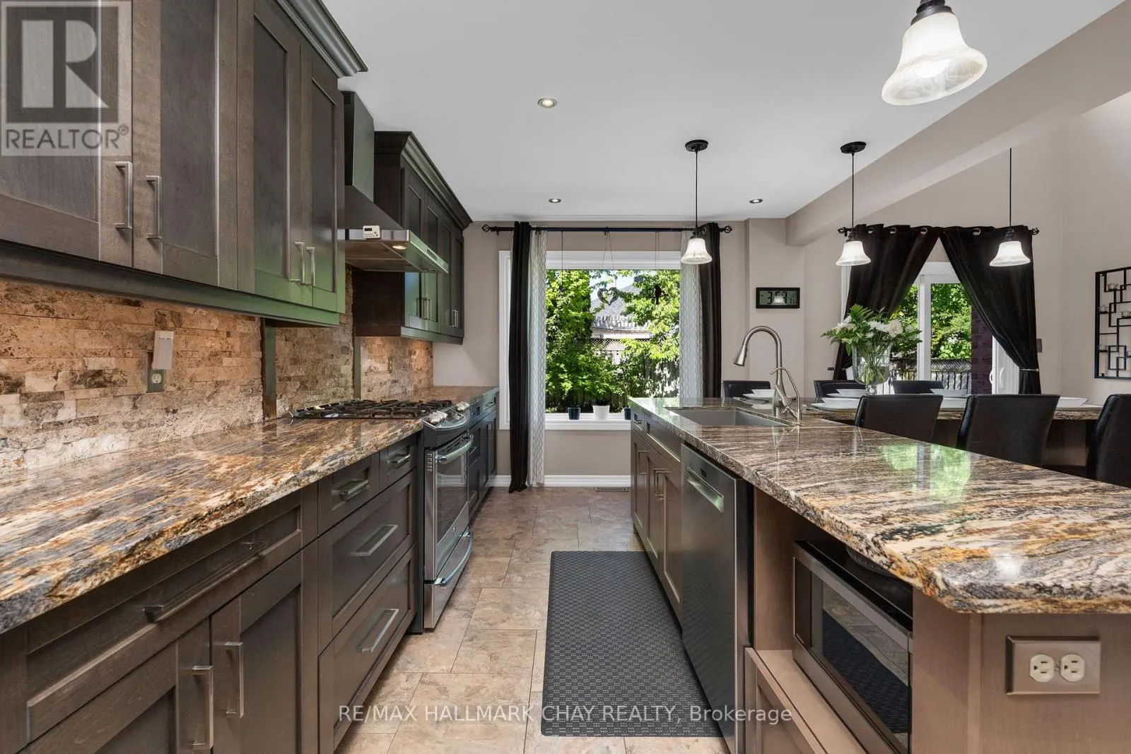 3 MEYER AVENUE