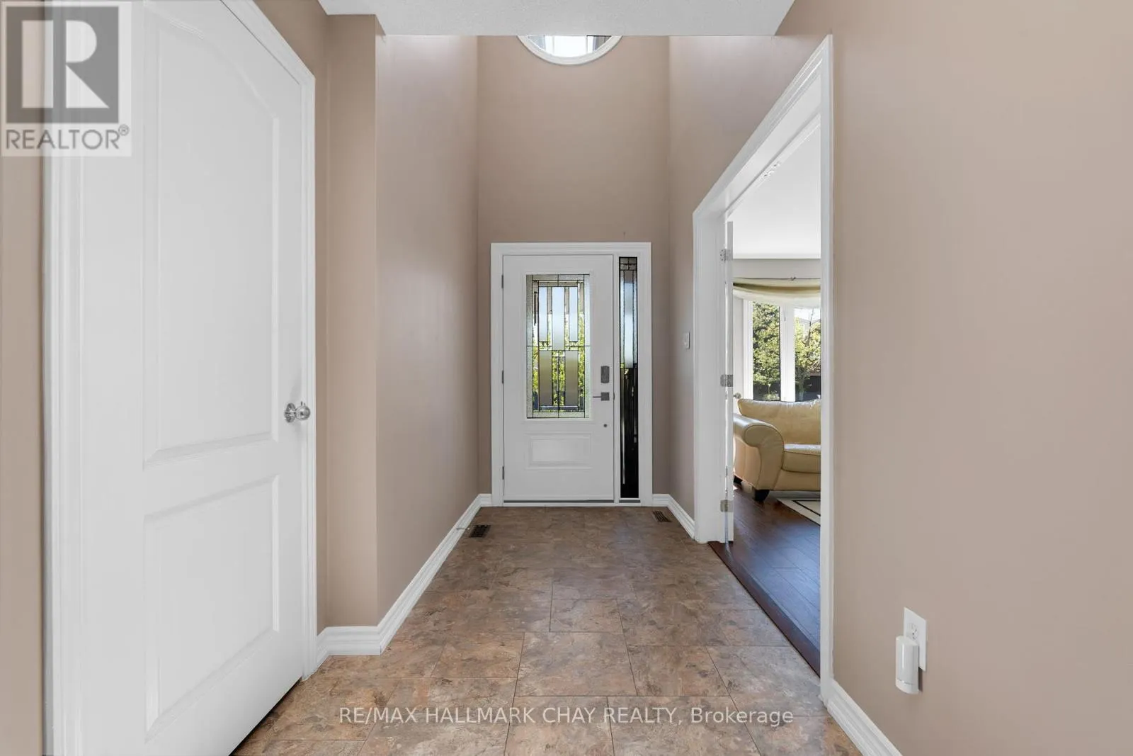 3 MEYER AVENUE