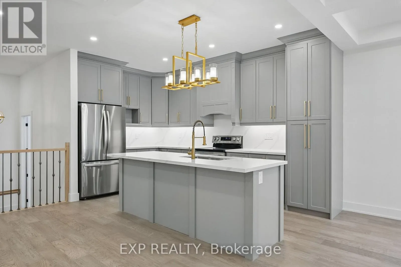48 IROQUOIS CRESCENT