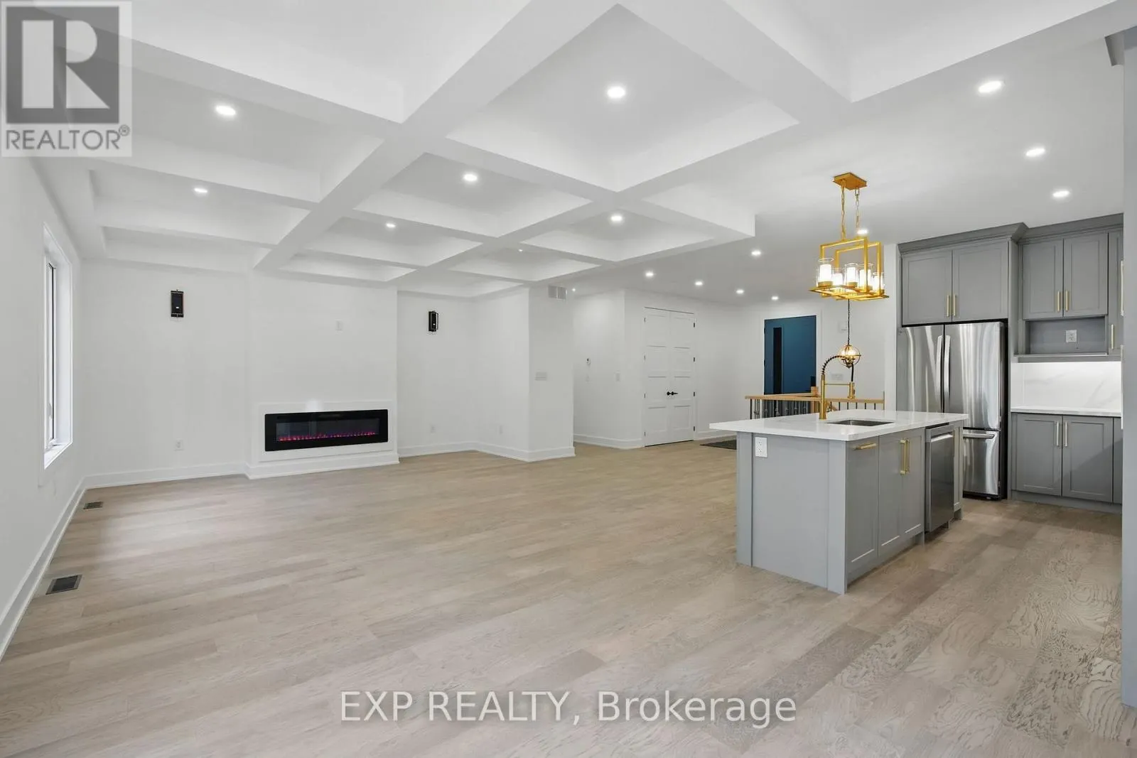 48 IROQUOIS CRESCENT