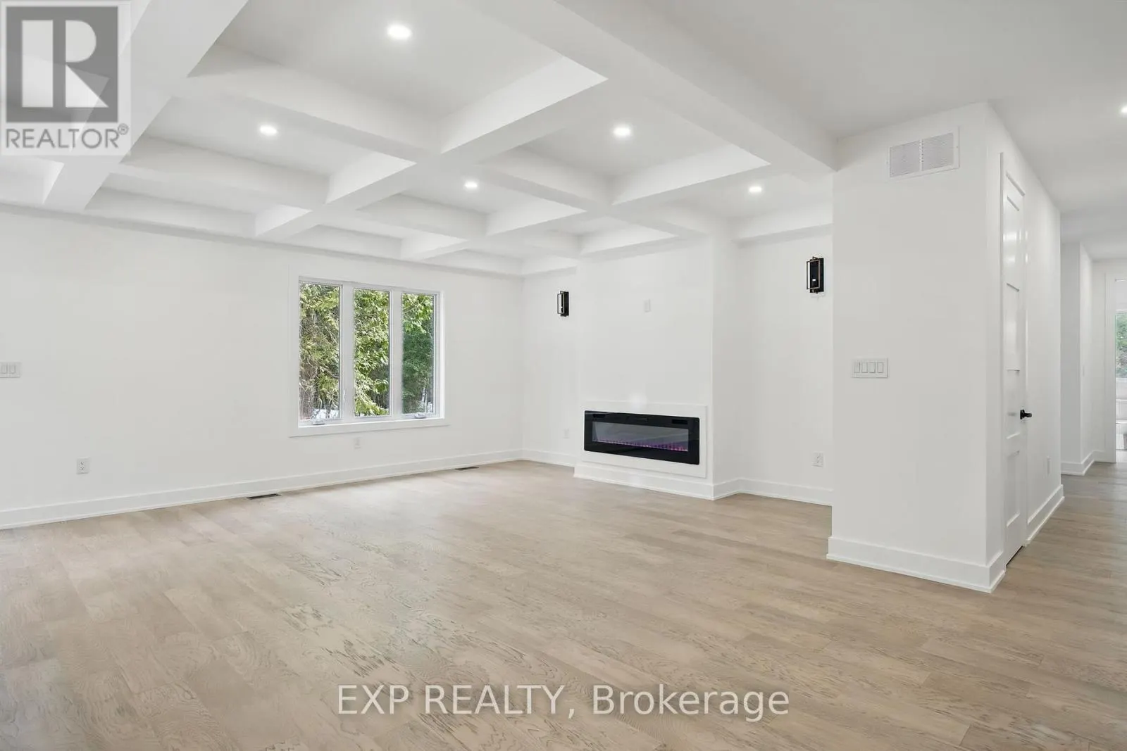 48 IROQUOIS CRESCENT