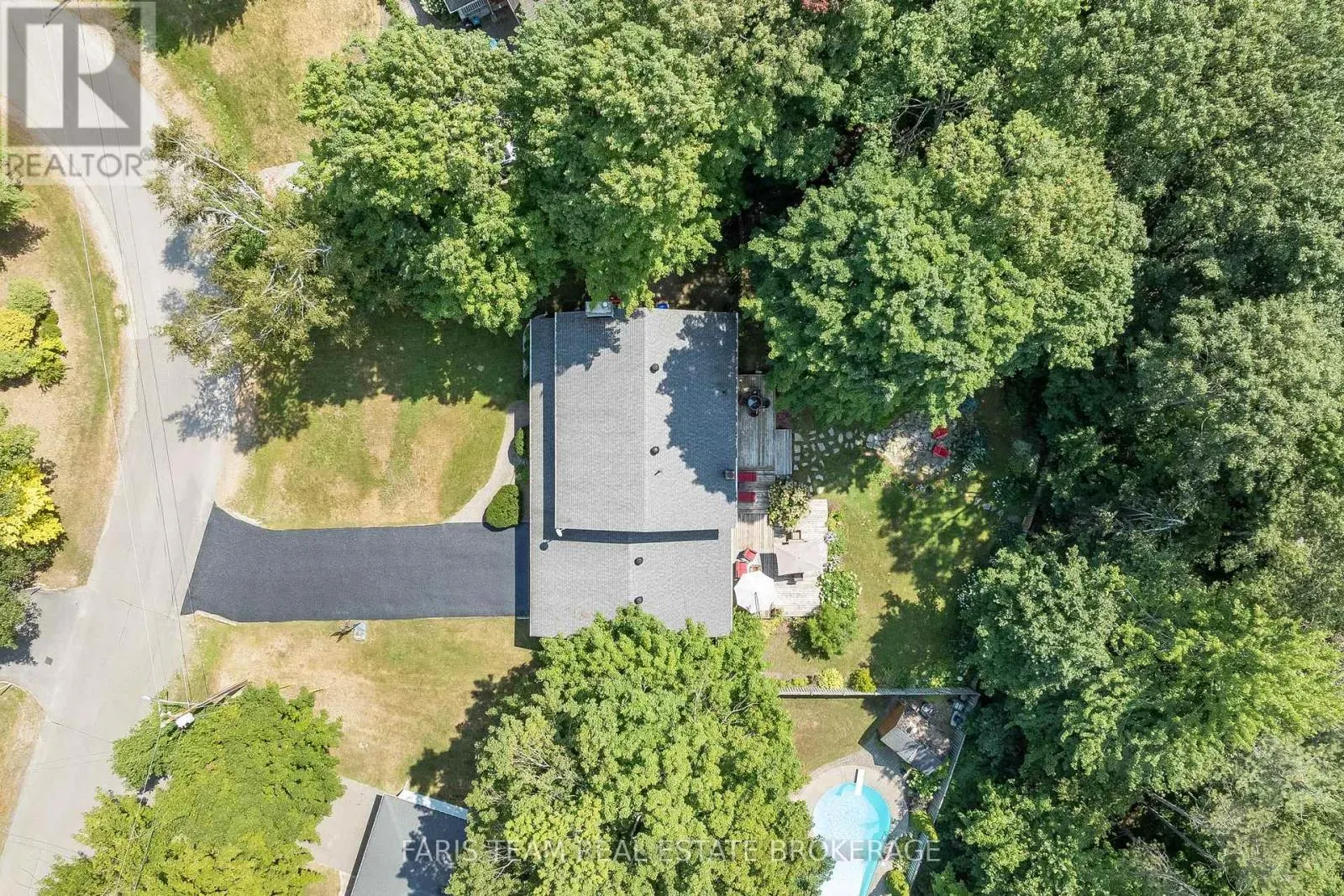 7 BAILEY CRESCENT