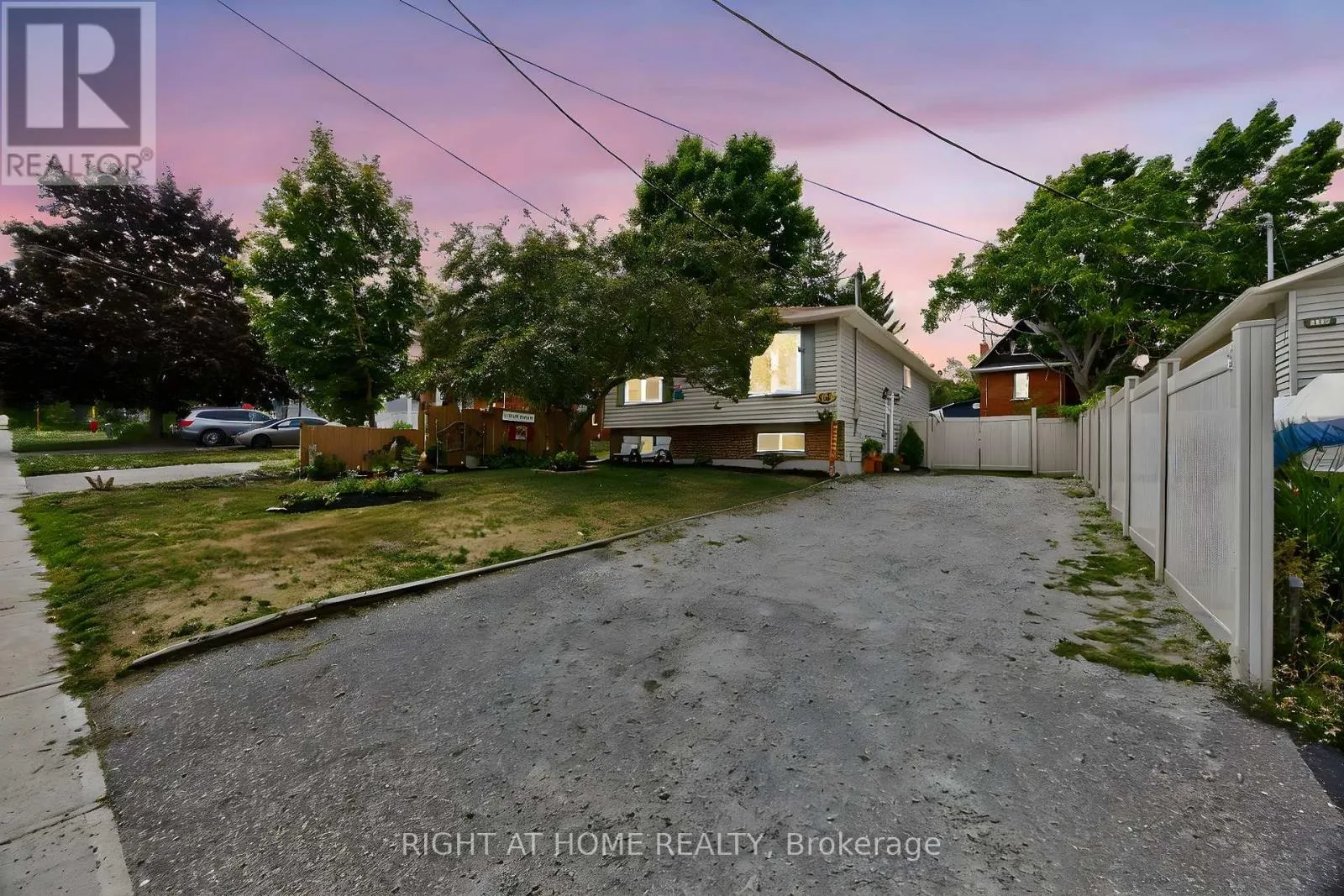 112 BORLAND STREET E