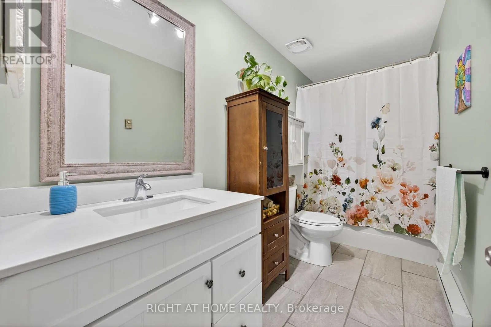 112 BORLAND STREET E