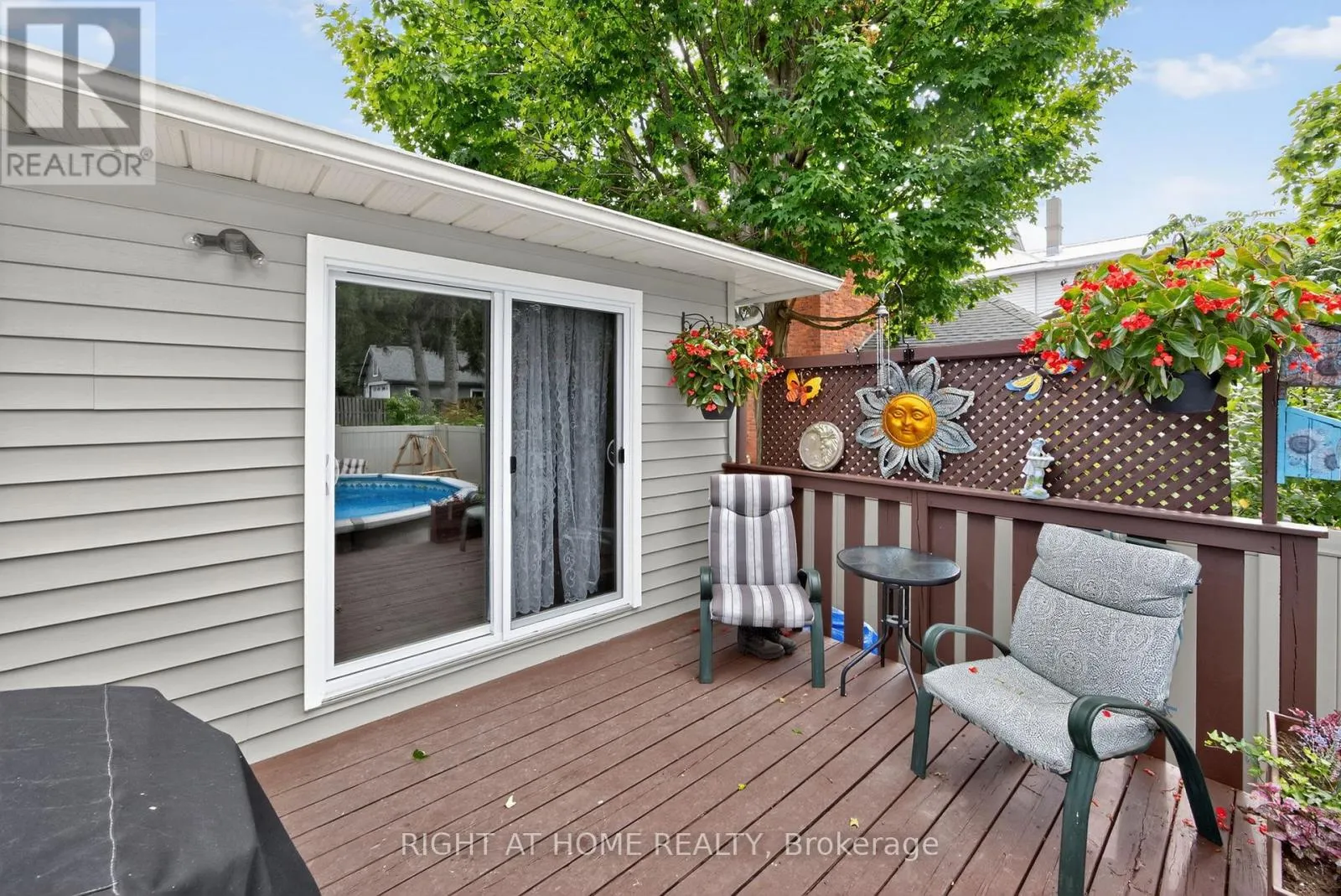 112 BORLAND STREET E