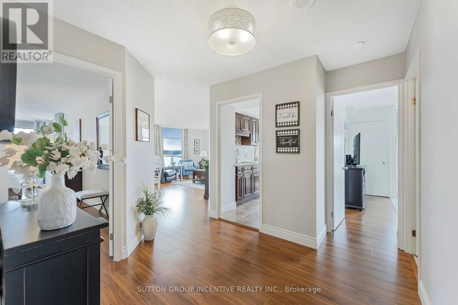 710 - 75 ELLEN STREET