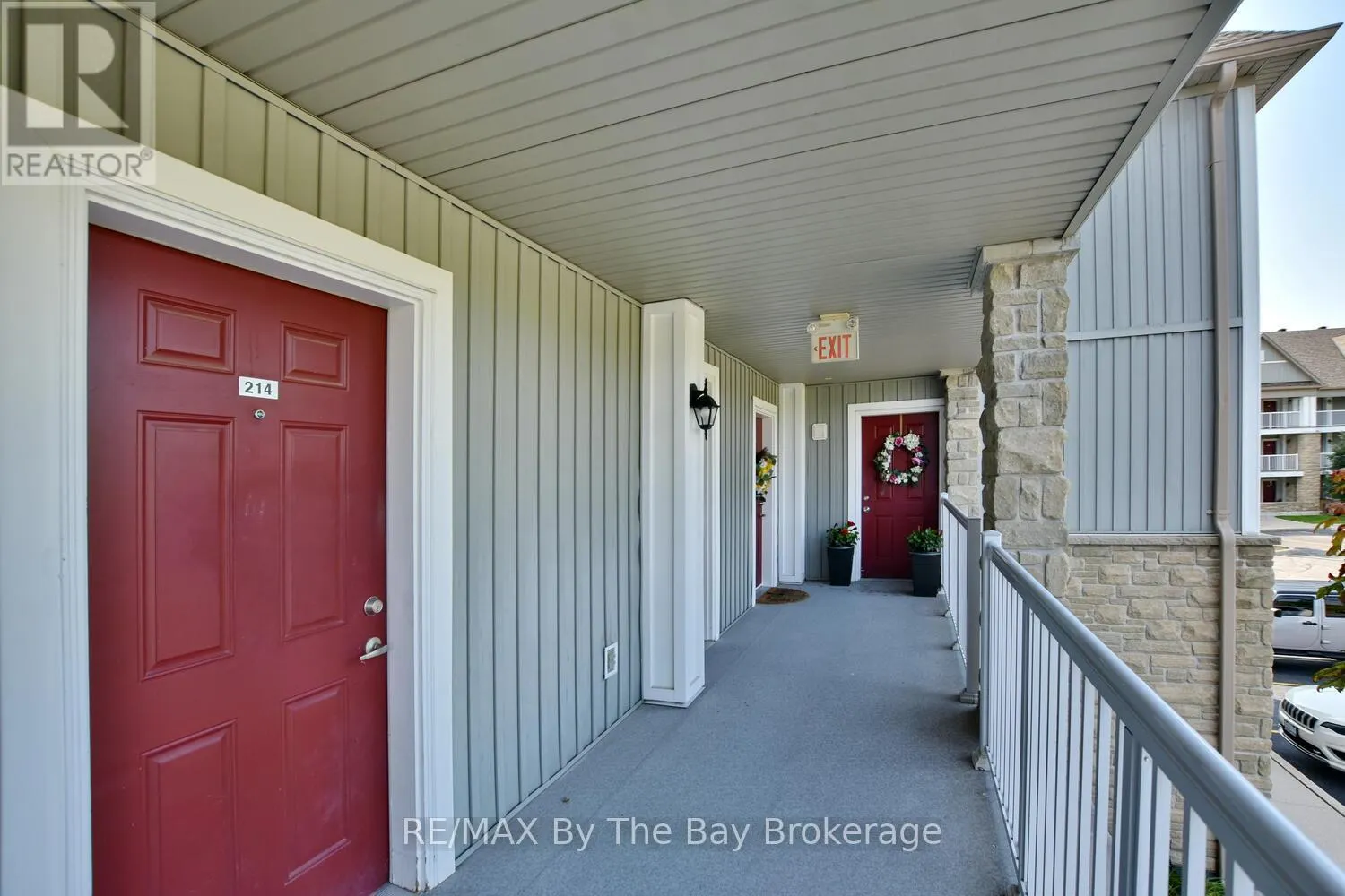 214 - 50 MULLIGAN LANE, #214