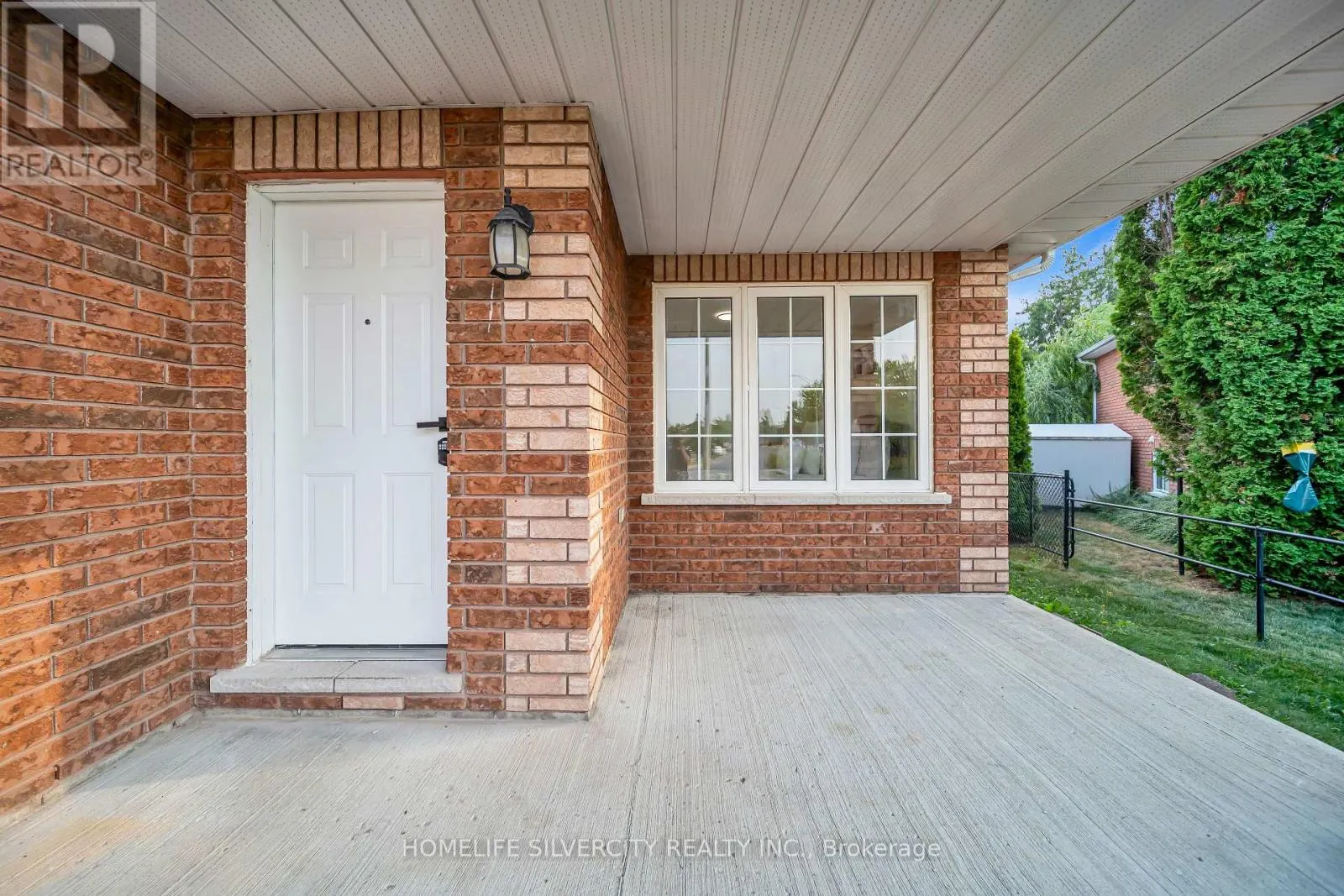 17 SYDENHAM WELLS ROAD