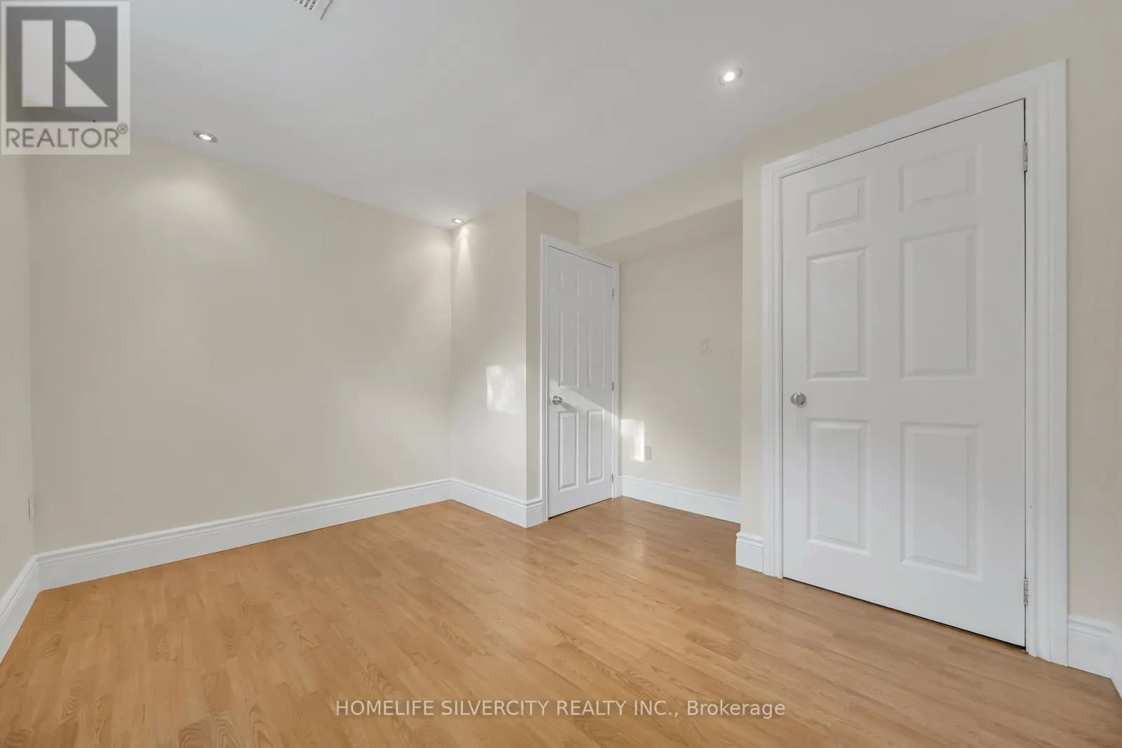 17 SYDENHAM WELLS ROAD
