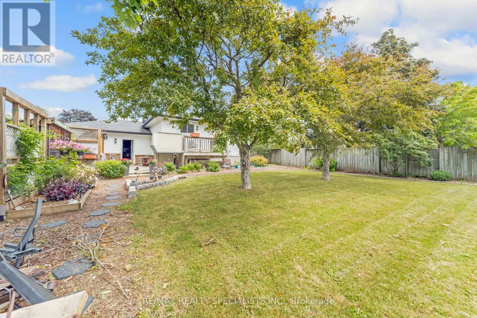 65 BRONTE CRESCENT