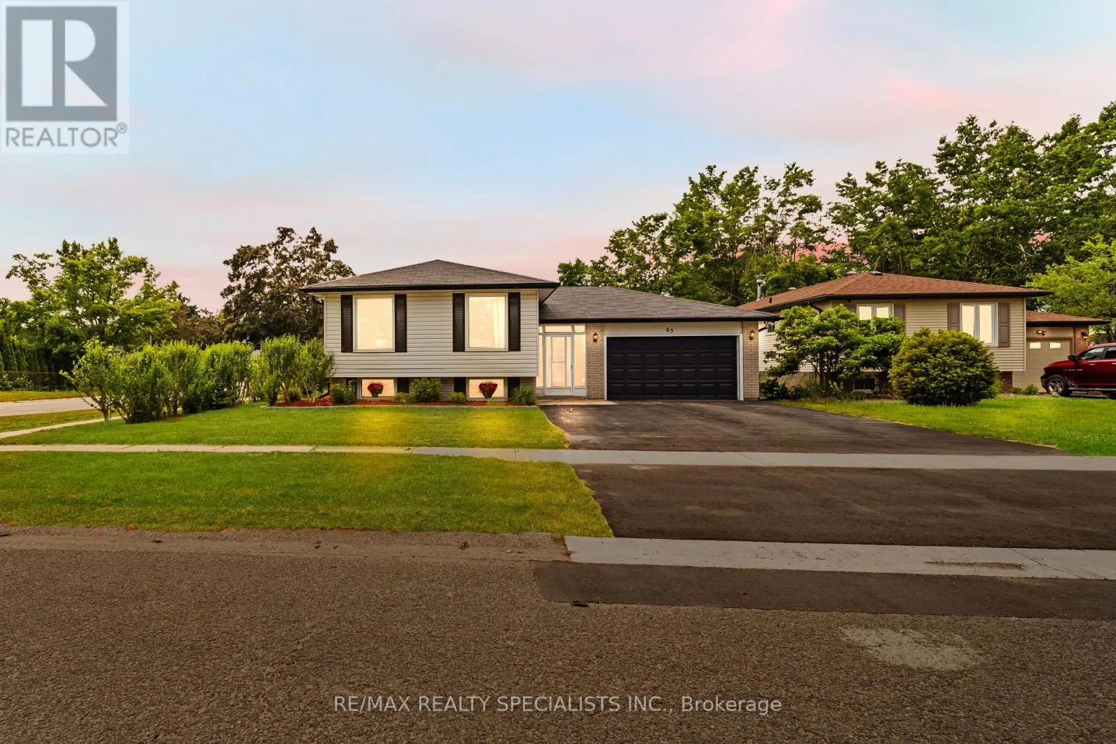 65 BRONTE CRESCENT