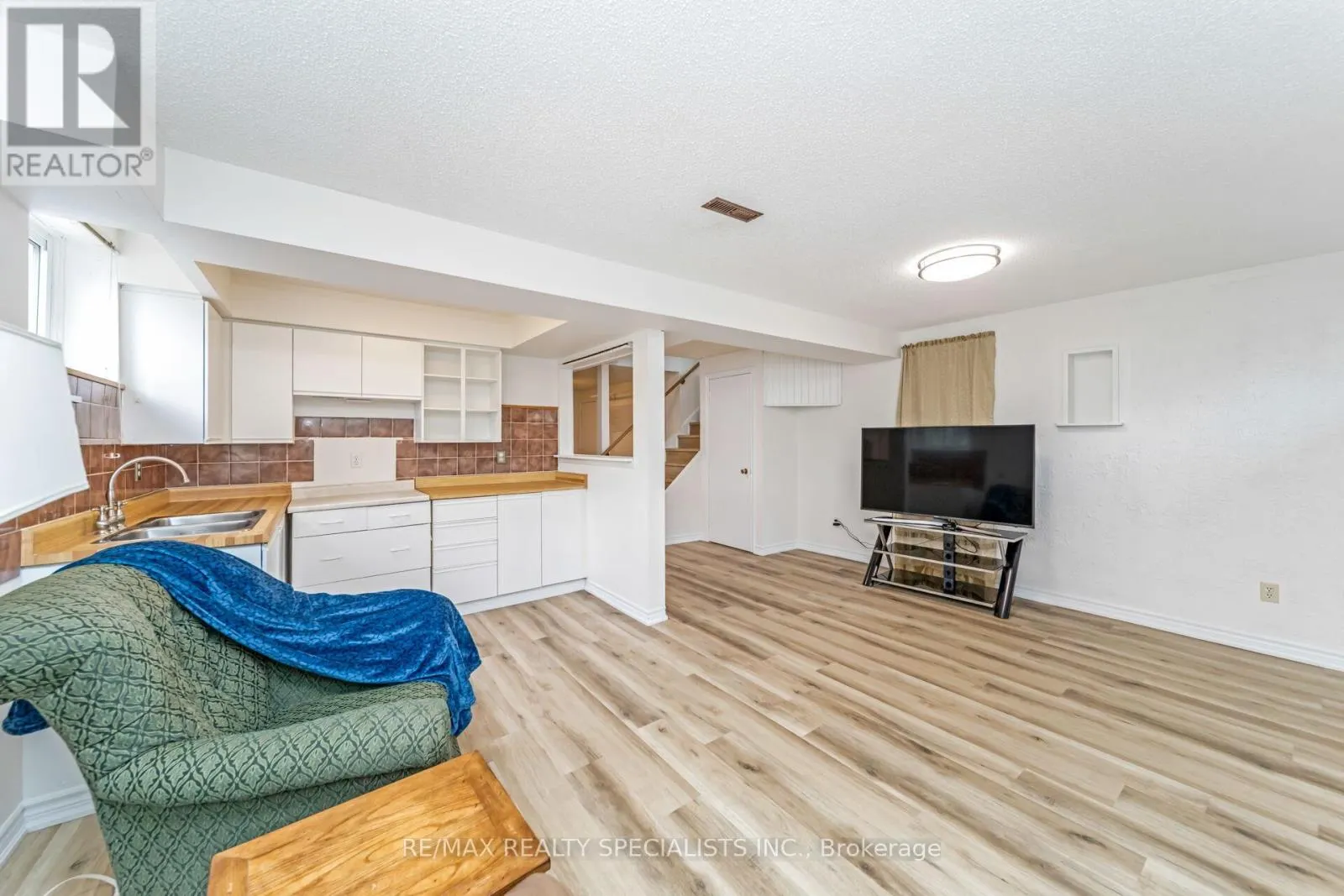 65 BRONTE CRESCENT