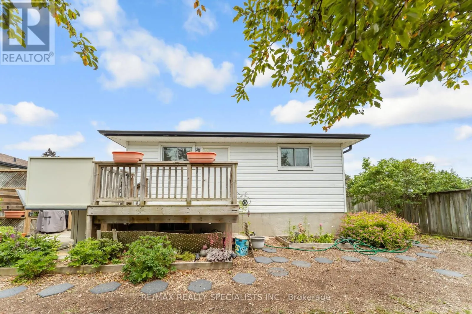 65 BRONTE CRESCENT